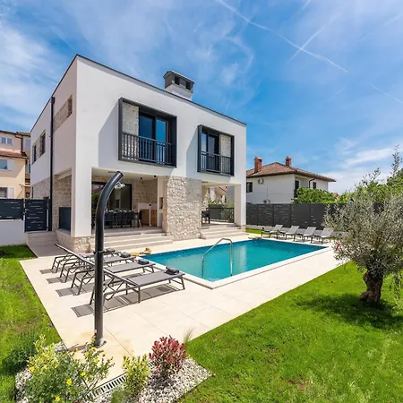 Apartment 6-person With 3 En-suites *
