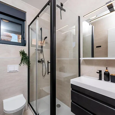 6-person With 3 En-suites Apartman