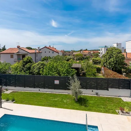 6-person With 3 En-suites Apartamento Novigrad Istria